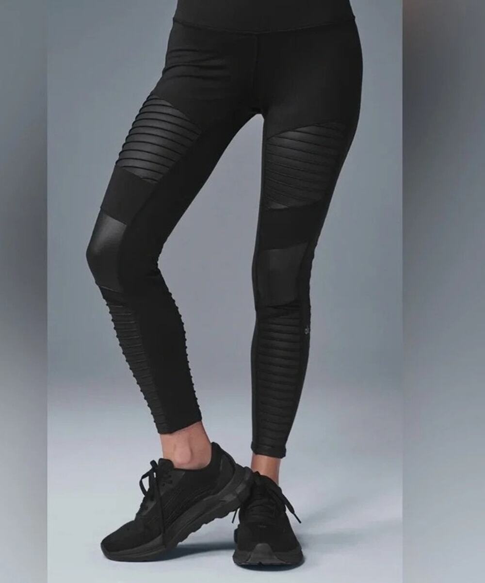 Alo Yoga Womens Full Length Moto Leggings Size M Black Glossy Ribbed Athleisure